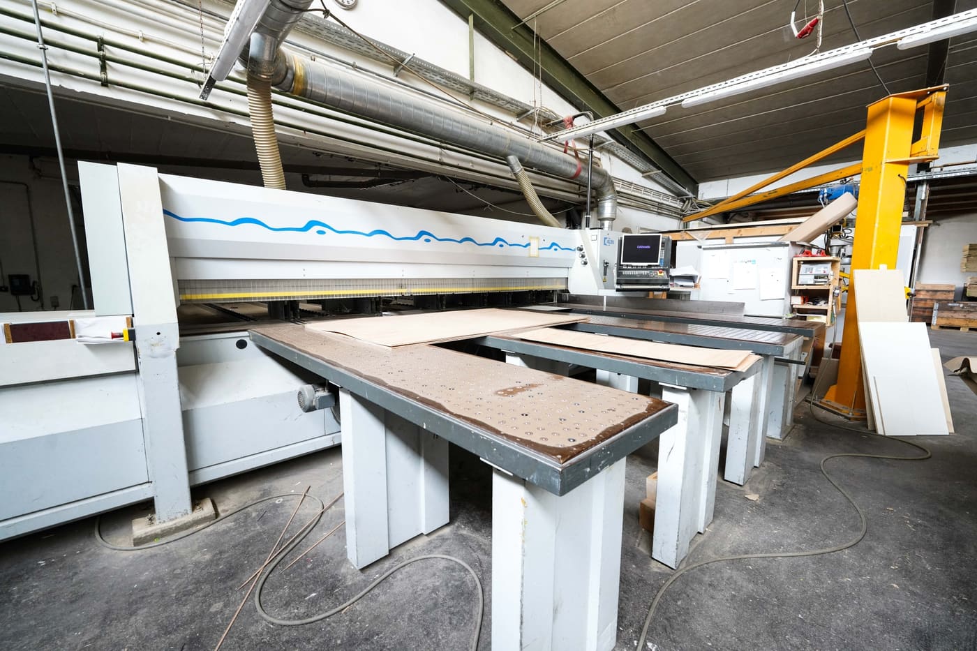 Kantenanleimmaschine